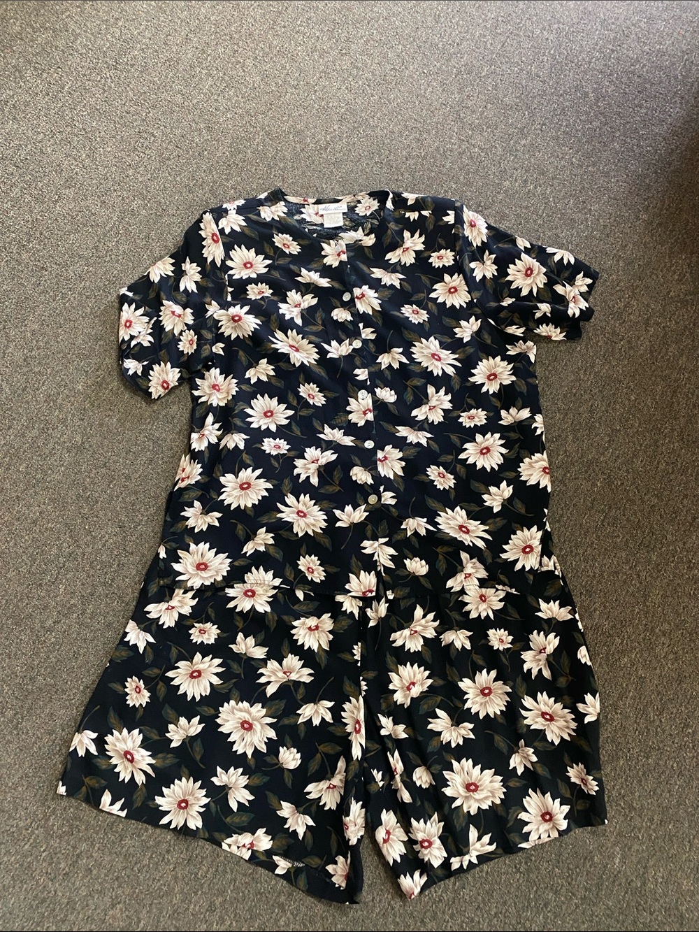 Kathie Lee Collection Navy Floral Top with Cream Blooms